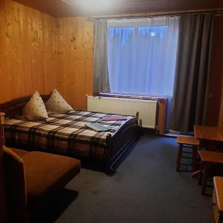 Hotel Novoe Shale