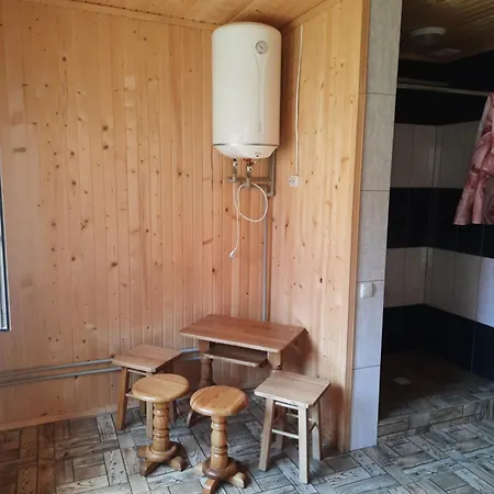 酒店 Novoe Shale 亚布卢尼齐亚